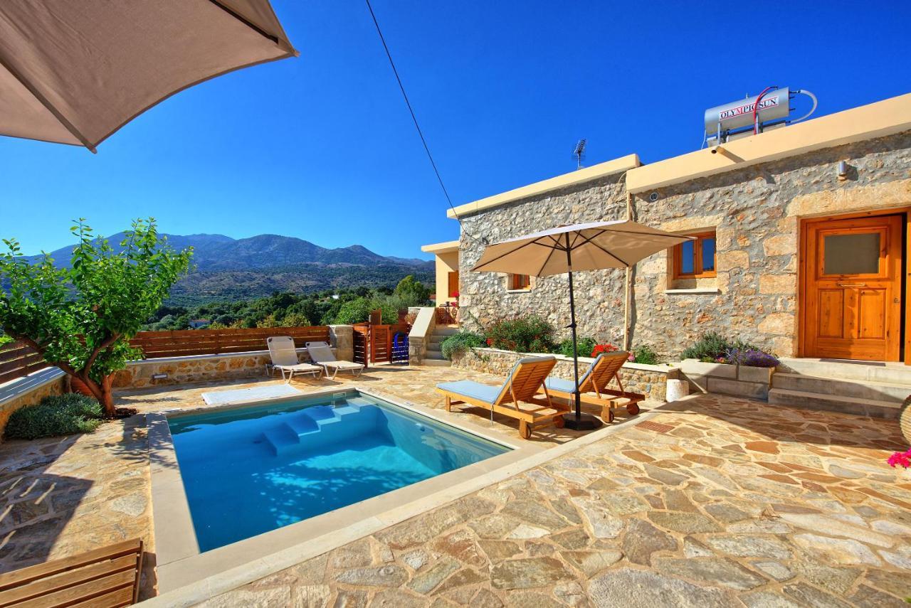 Villa Vicilla By Posarellivillas