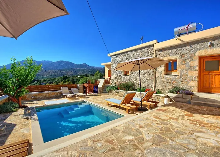 Villa Vicilla By Posarellivillas