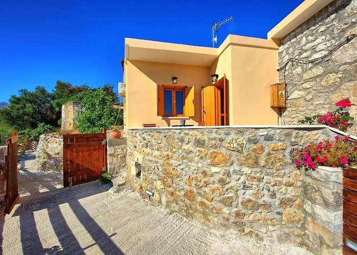 Villa Vicilla By Posarellivillas